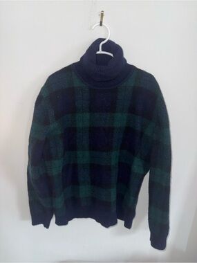Women’s Ralph Lauren plaid Turtleneck in Navy and Green 100% lambswool